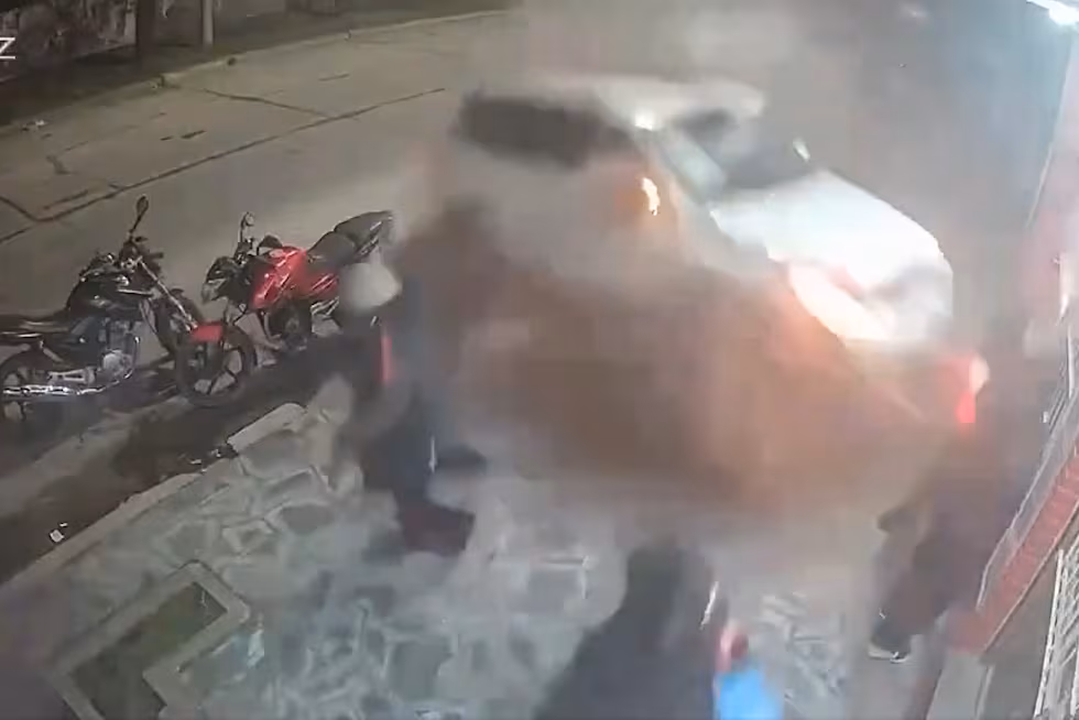 Impactante choque y vuelco en Mar del Plata