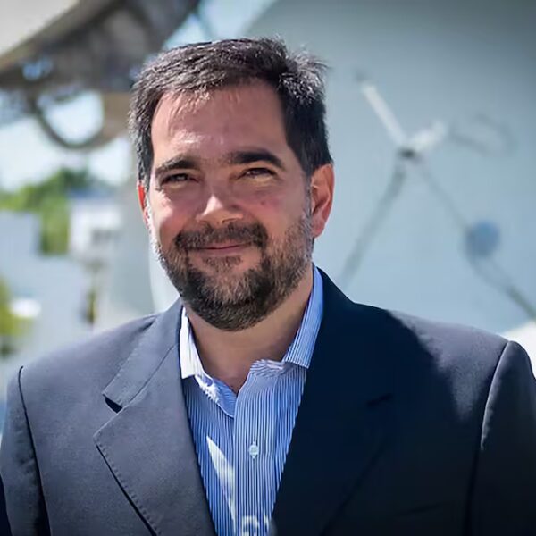 Facundo Leal, exti