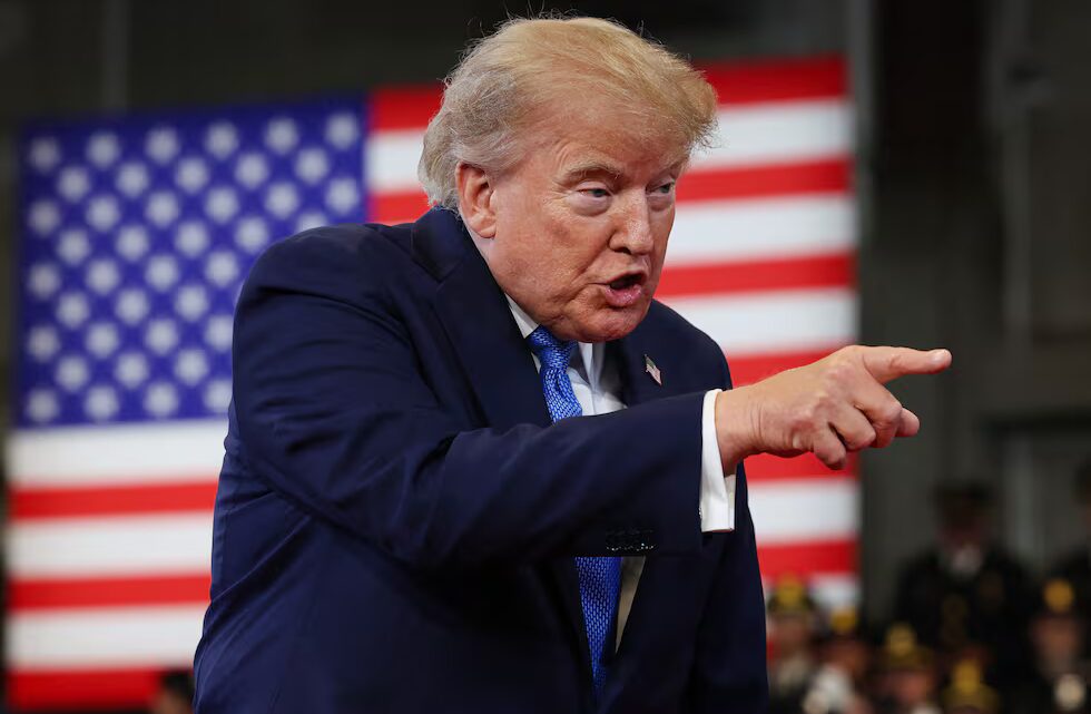 Trump, a pura amenaza