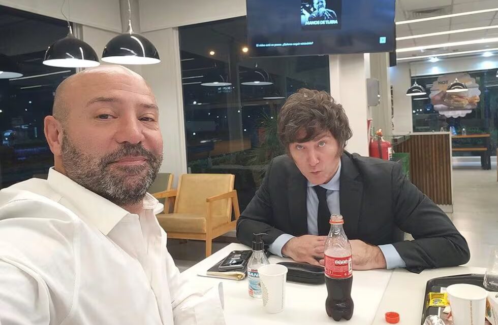 E Andis, Diego Spagnuo