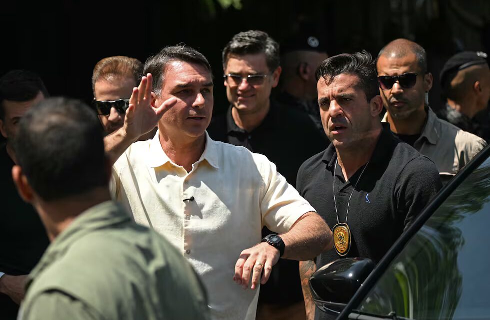 La fuga de Flávio Bolsonaro