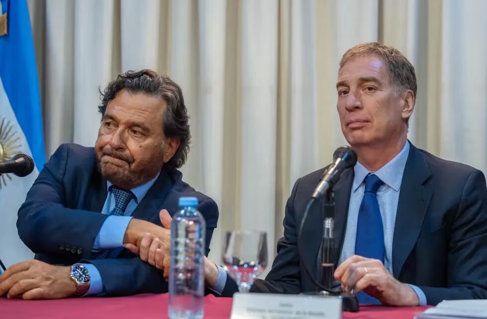 Sáenz lleva a Santilli el reclamo por los trenes